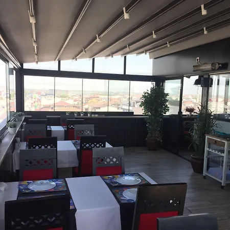 Rivada Hotel 3*